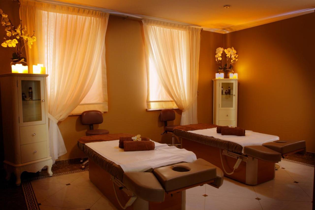 Palac Zelechow Spa & Wellness 외부 사진